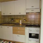 Lovely With Spacious Garden Villa *