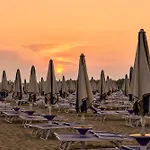 Villa Lovely With Spacious Garden Bibione