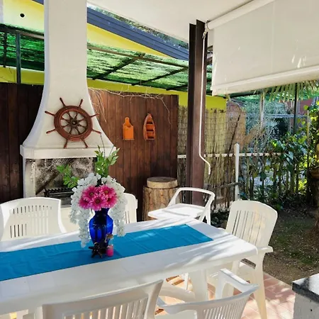 Villa Lovely With Spacious Garden