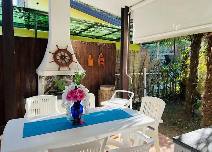 Villa Lovely With Spacious Garden