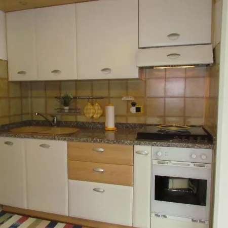 Lovely With Spacious Garden וילה *